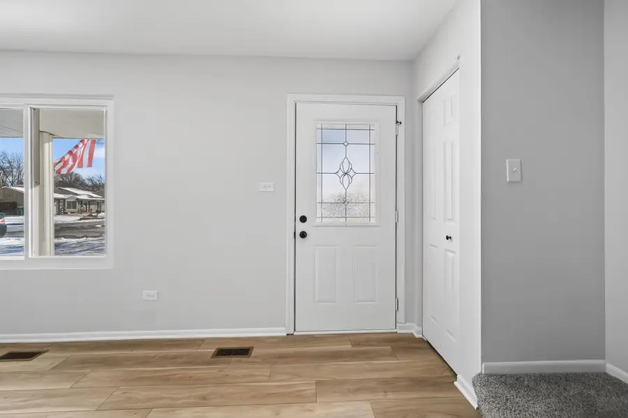 811 Copley Lane, Joliet, IL 60431 - Image #3