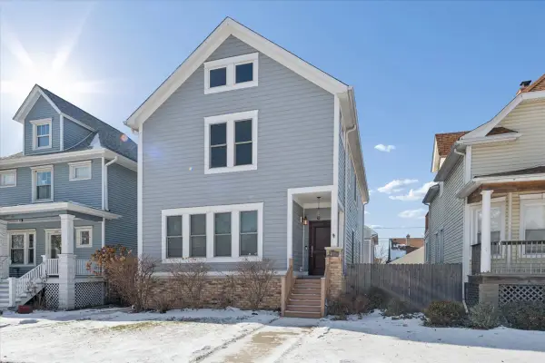 4036 N Parkside Avenue, Chicago, IL 60634