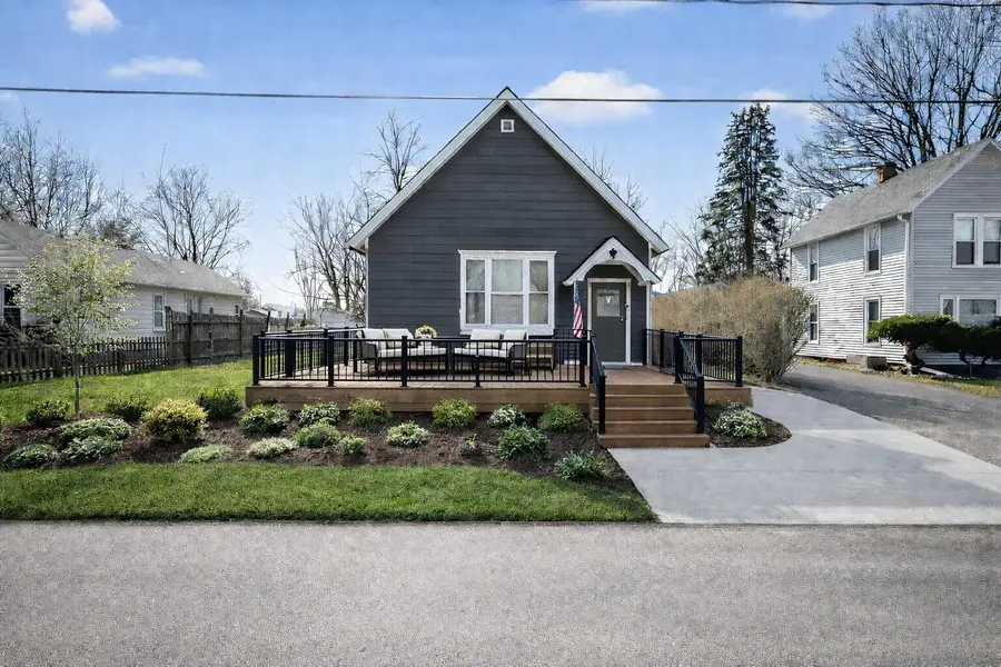 1123 E 6th Avenue, Monmouth, IL 61462 - #2