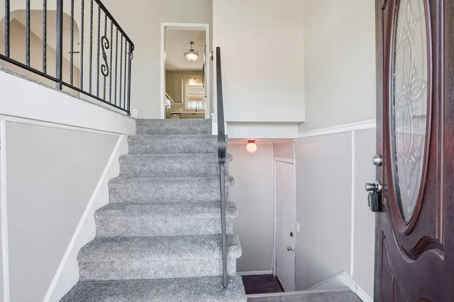 109 Blackhawk Drive, Park View, IA 52748 - #3