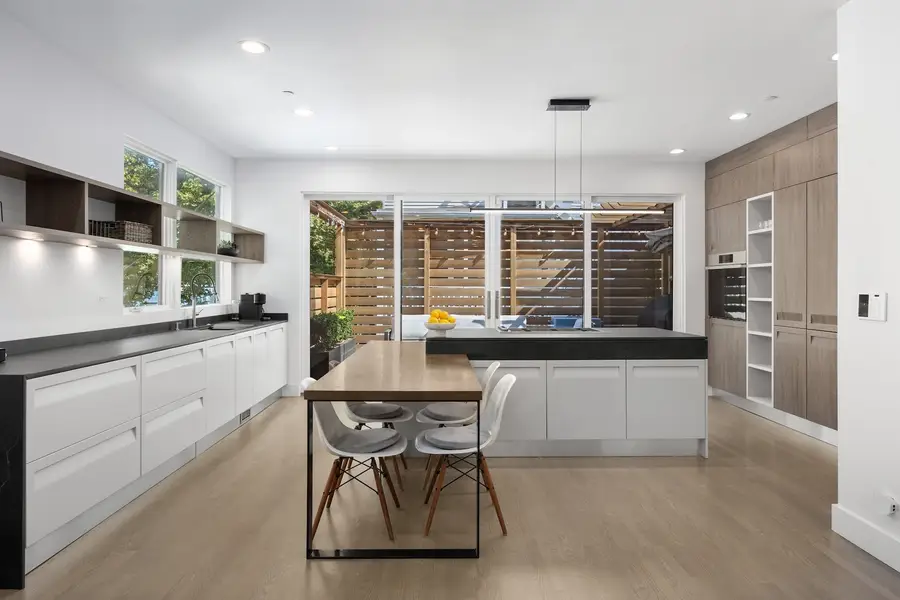 2659 N Magnolia Avenue, Chicago, IL 60614 - Image #2