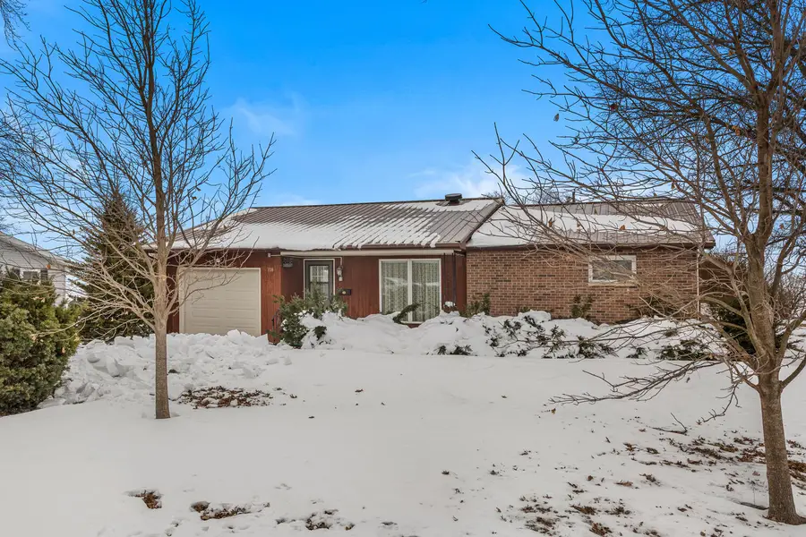 708 S E Street, Hammond, IL 61929 - #2