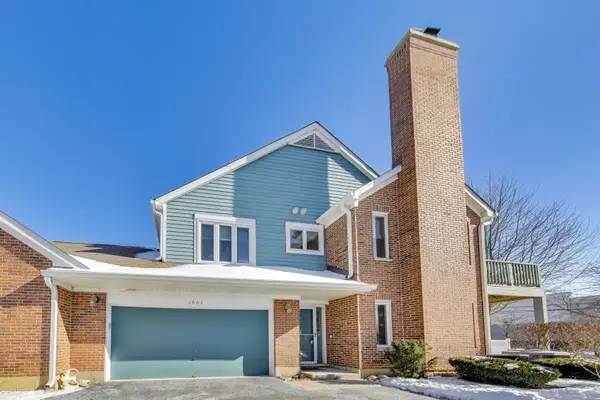 1501 N Courtland Drive, Arlington Heights, IL 60004