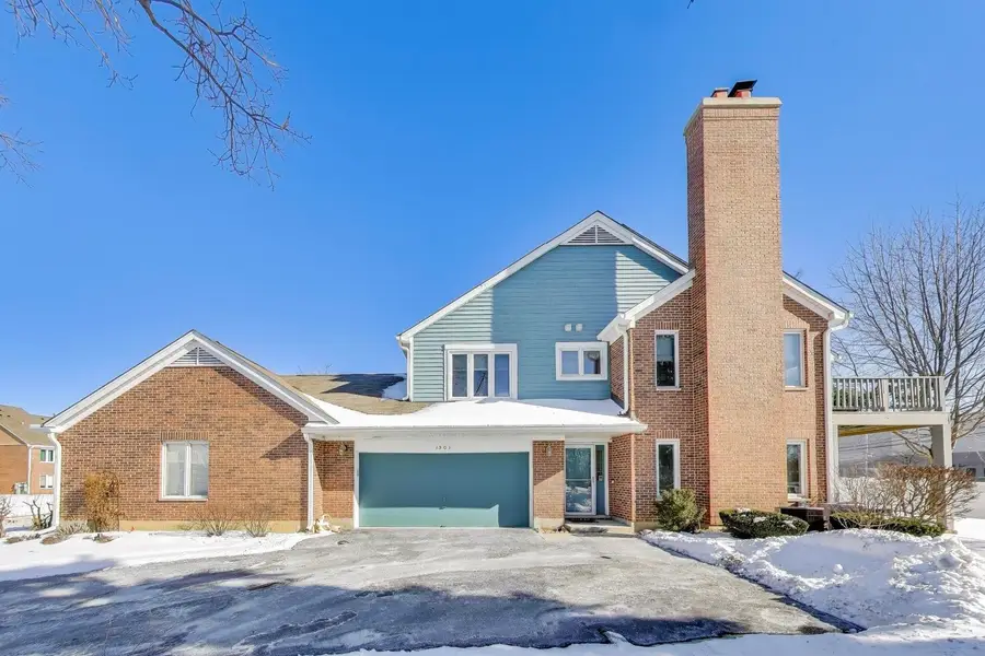 1501 N Courtland Drive, Arlington Heights, IL 60004 - Image #2