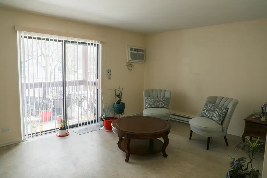 1130 Evergreen Avenue #1A, Glendale Heights, IL 60139 - Image #2