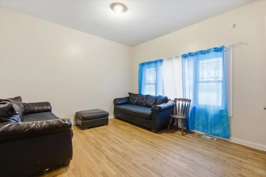 5624 S Lowe Avenue, Chicago, IL 60621 - Image #2