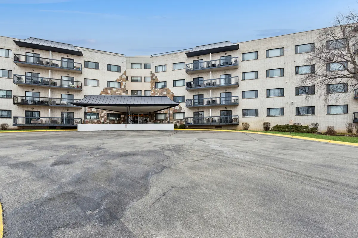 6700 S Brainard Avenue #225, Countryside, IL 60525 - #1