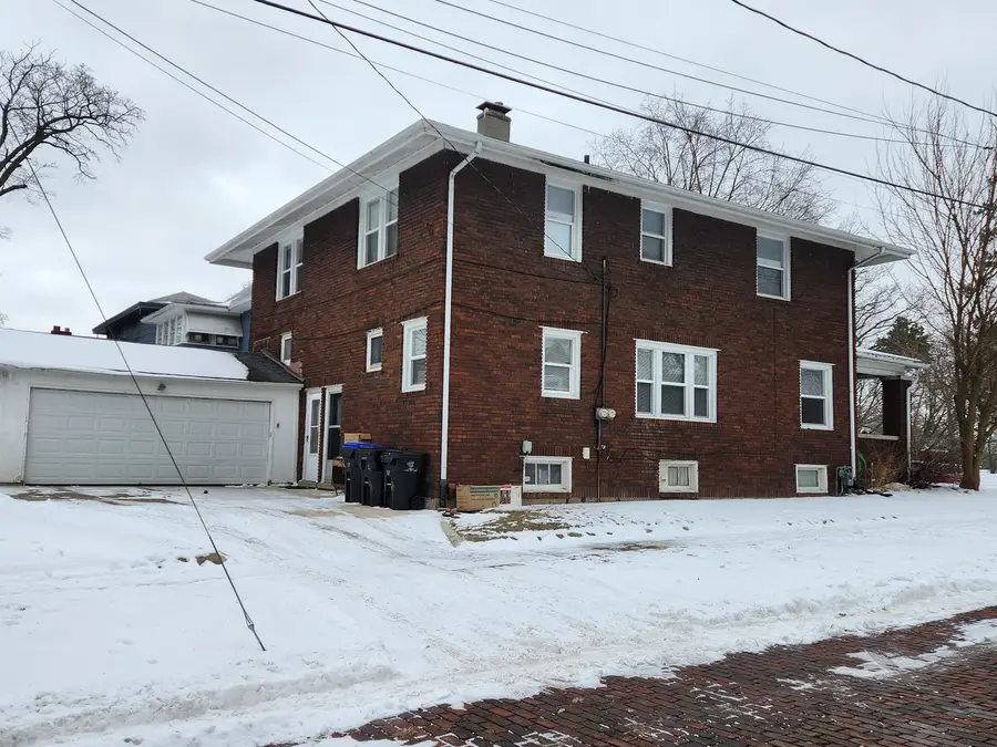 807-809 W Wood Street, Bloomington, IL 61701 - Image #2