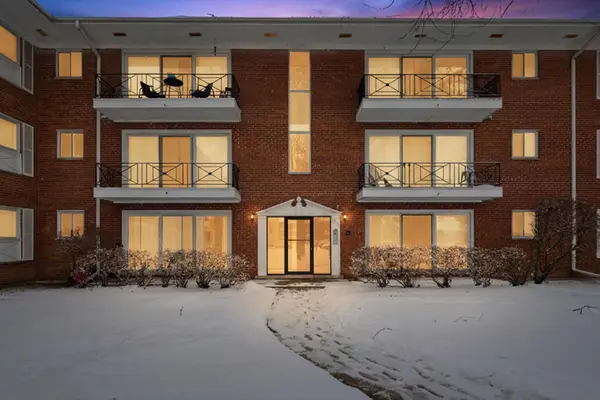 Address Withheld By Seller, Skokie, IL 60076