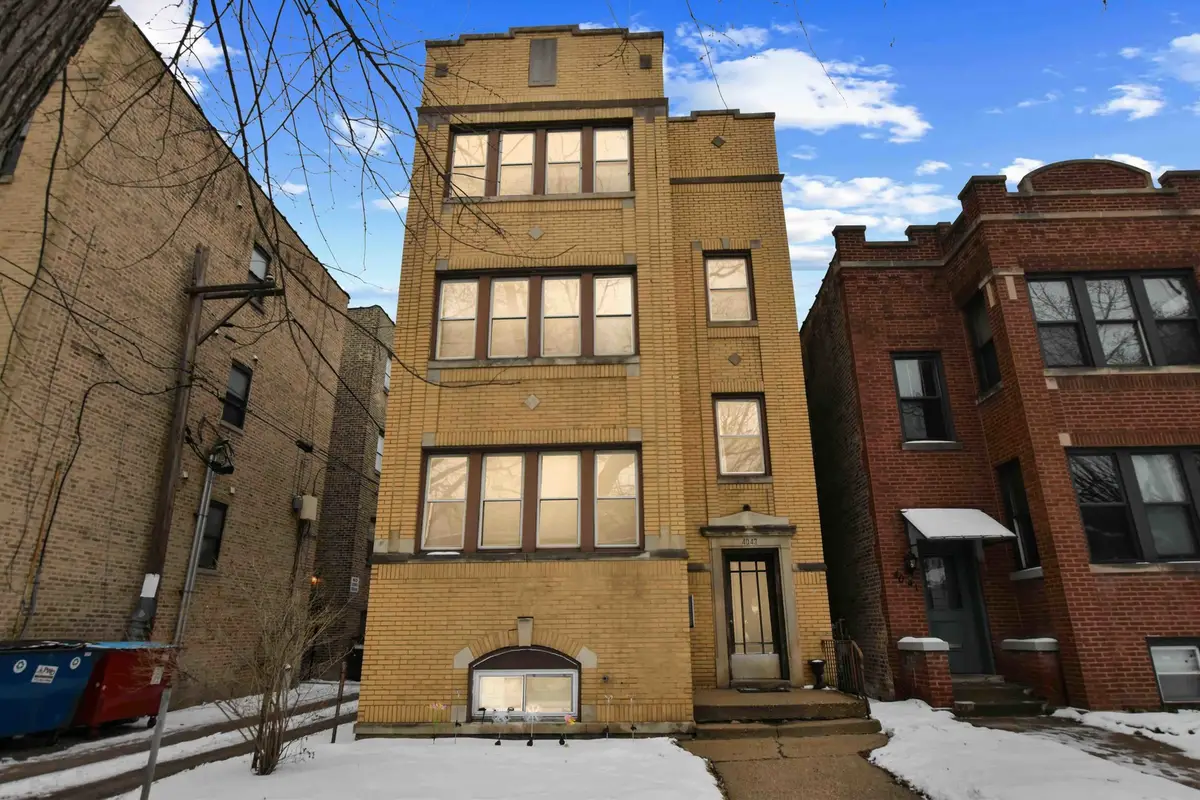 4043 N Sawyer Avenue, Chicago, IL 60618 - Image #1