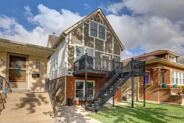 5040 W Berenice Avenue, Chicago, IL 60641