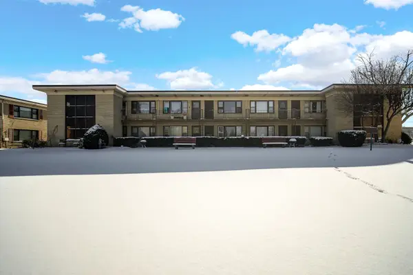 12 King Arthur Court #11, Northlake, IL 60164