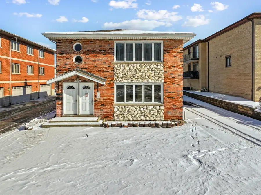 10351 Parkside Avenue, Oak Lawn, IL 60453 - Image #2