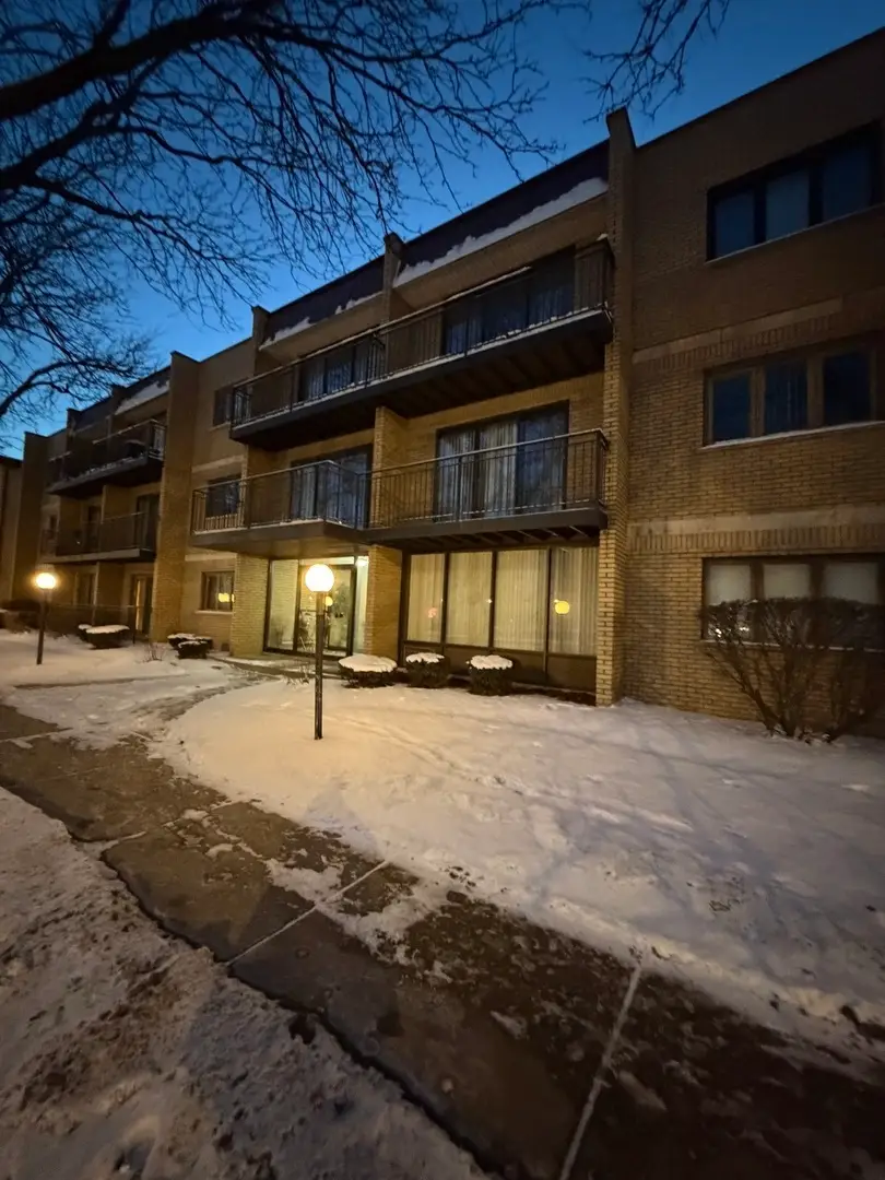 10002 S Pulaski Road #207, Oak Lawn, IL 60453 - Image #3