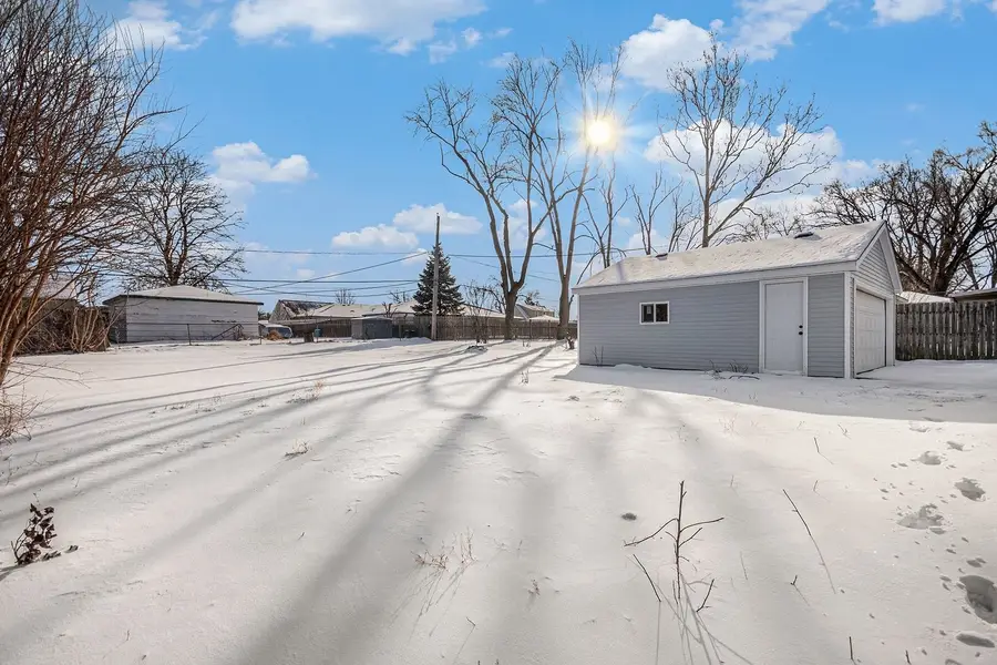 225 Sunrise Avenue, Willowbrook, IL 60527 - Image #2