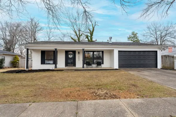 2002 W Norwood Drive, Carbondale, IL 62901