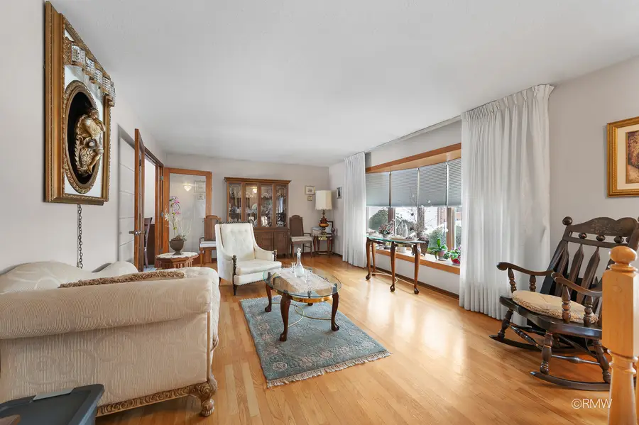 1306 W Byron Avenue, Addison, IL 60101 - Image #3