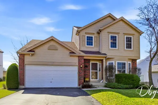 7 E Dahlia Lane, Round Lake Beach, IL 60073