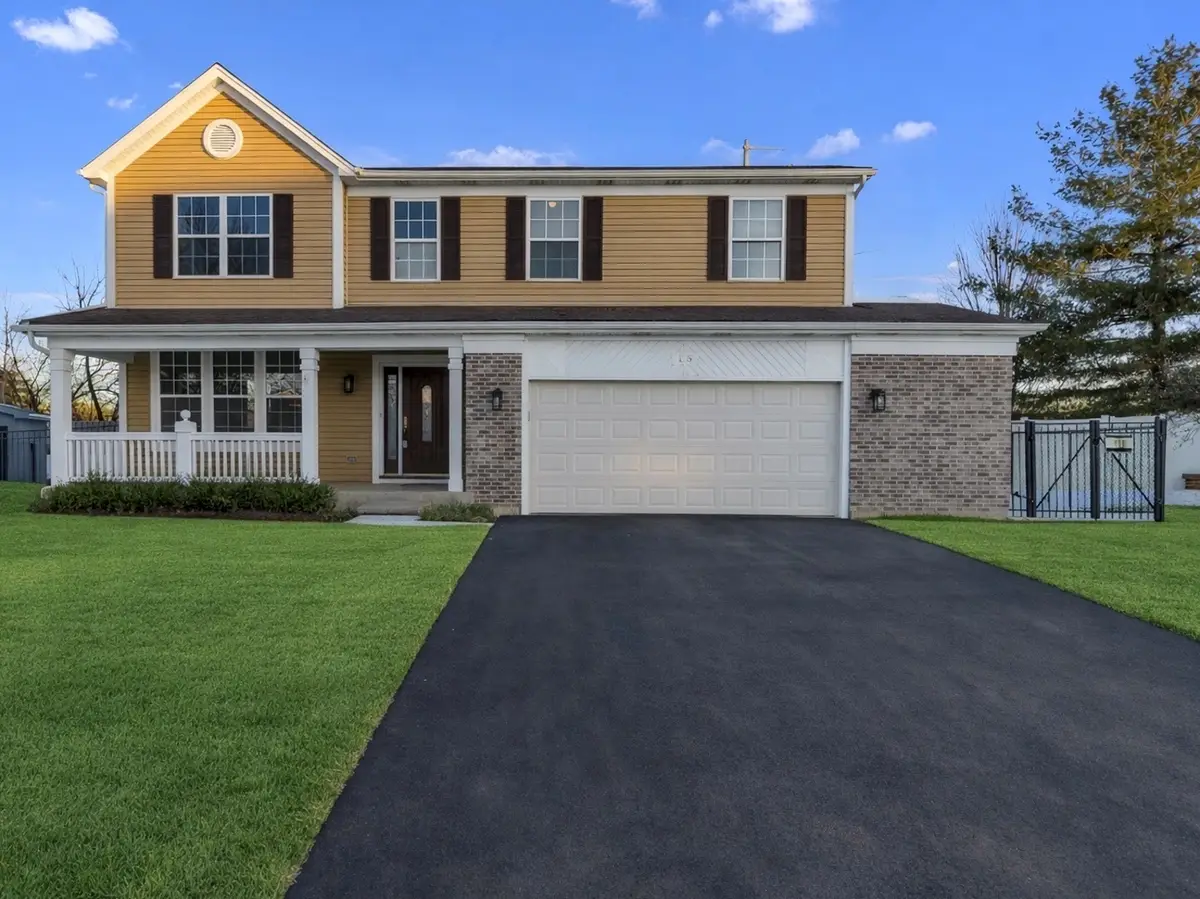 15 S Conway Court, South Elgin, IL 60177 - Image #1