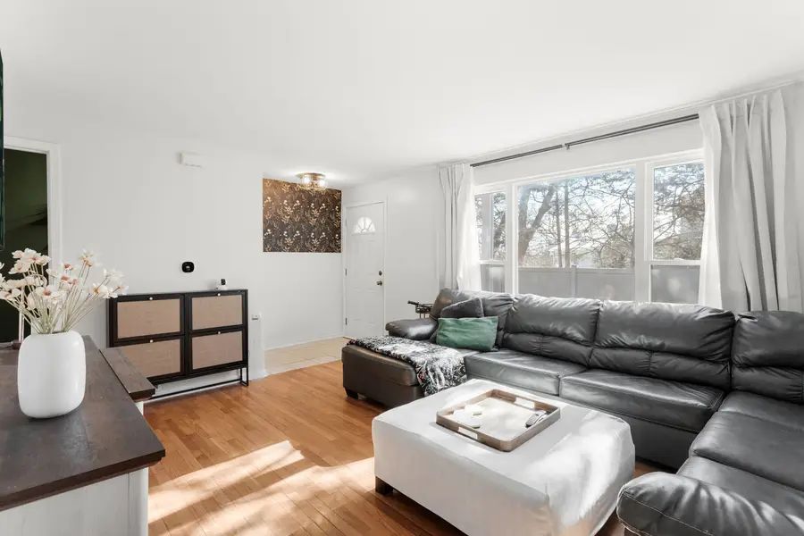 200 Linn Court #D, North Aurora, IL 60542 - Image #3