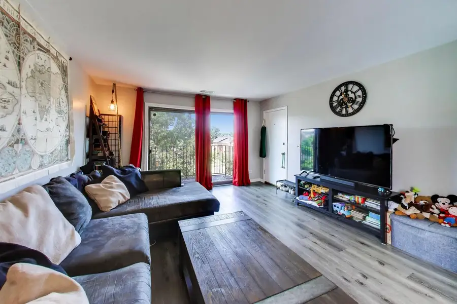 Address Withheld By Seller, Chicago, IL 60630 - #2