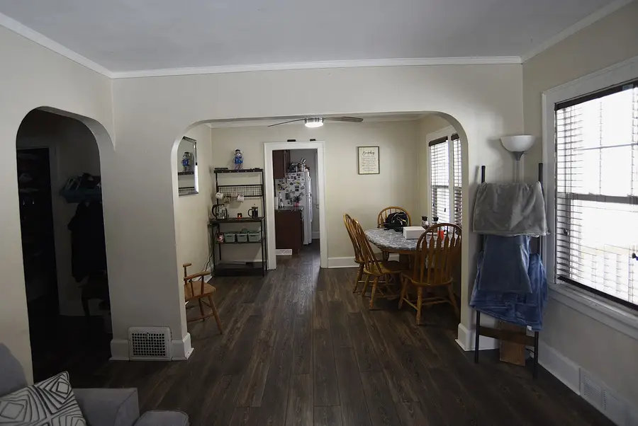 1305 Garrison Avenue, Rockford, IL 61103 - #3