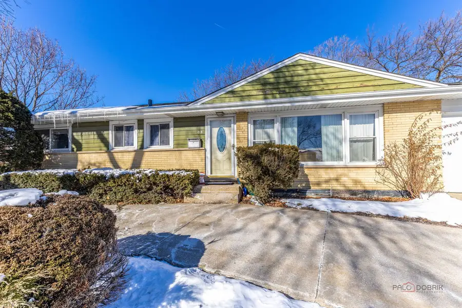 908 E Central Road, Mount Prospect, IL 60056 - Image #3