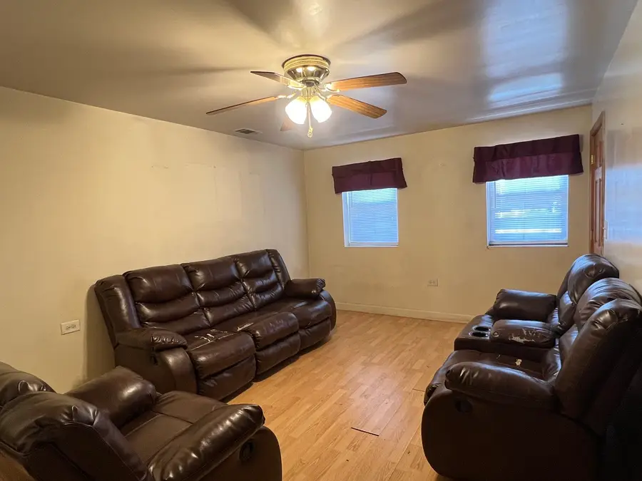 3543 S Wolcott Avenue, Chicago, IL 60609 - Image #2