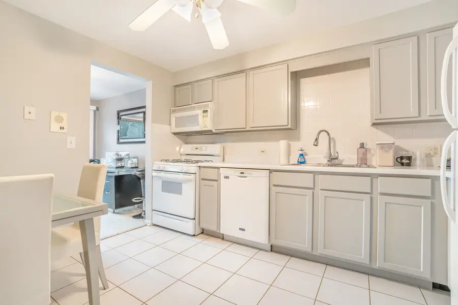 5511 N Chester Avenue #26, Chicago, IL 60656 - Image #2