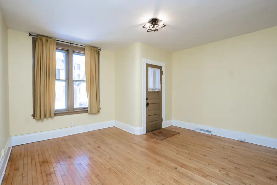 11152 S Langley Avenue, Chicago, IL 60628 - Image #3