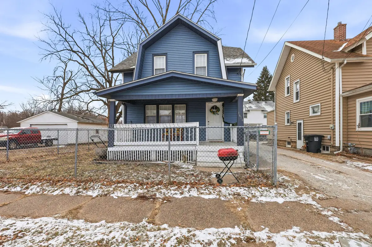 1616 25th Avenue, Moline, IL 61265 - #1