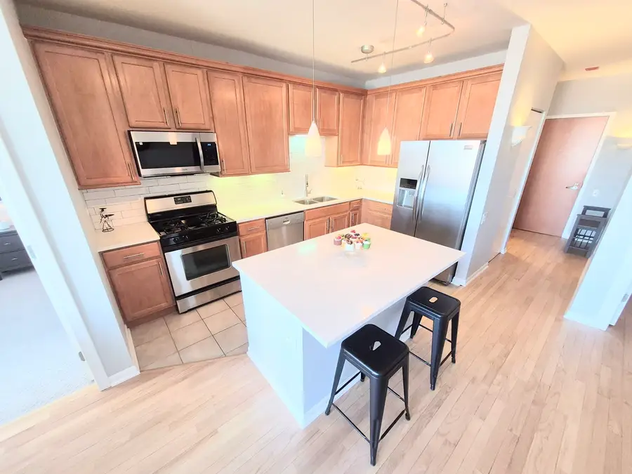 210 S Des Plaines Street #707, Chicago, IL 60661 - #2