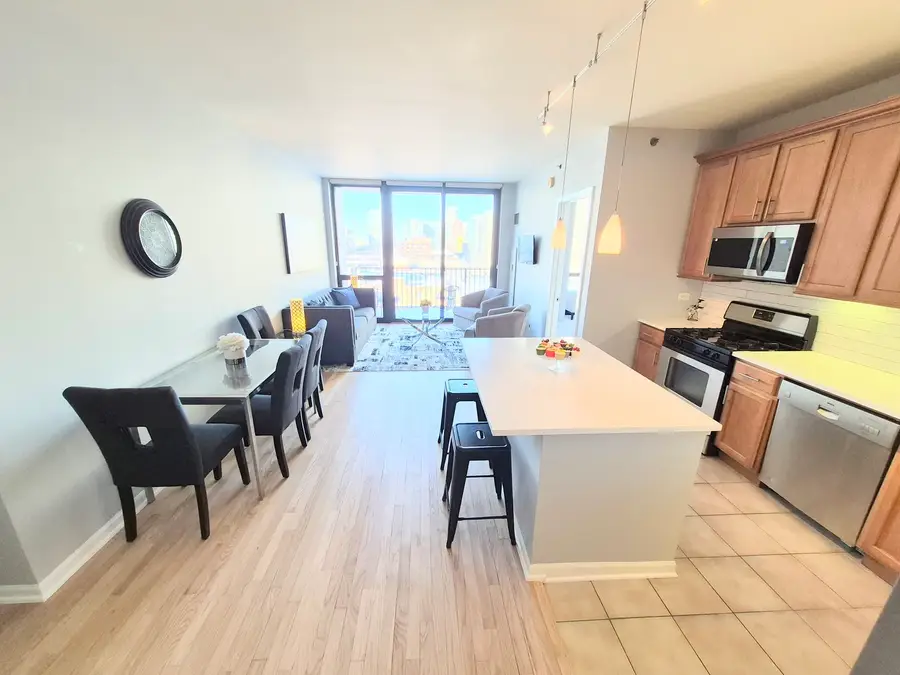 210 S Des Plaines Street #707, Chicago, IL 60661 - #3