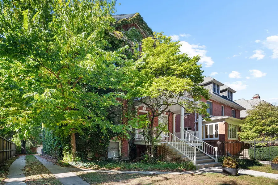 4254 N Hazel Street, Chicago, IL 60613 - Image #2