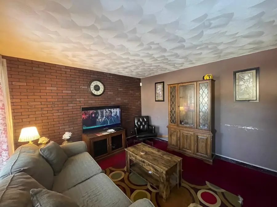 1245 W Violet Street, Freeport, IL 61032 - #2