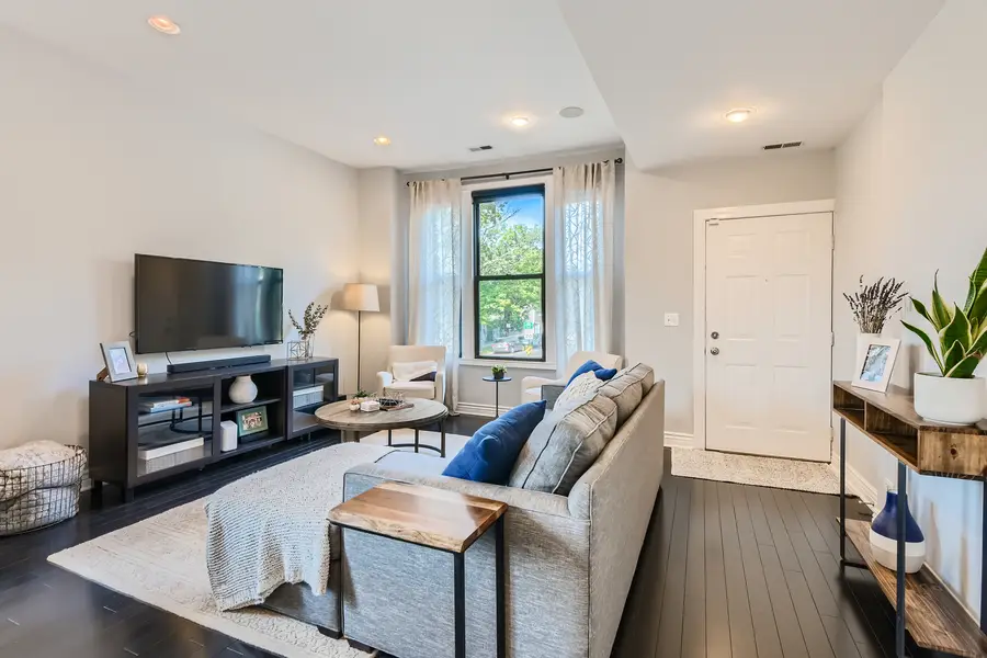 3258 N Racine Avenue #2, Chicago, IL 60657 - #2