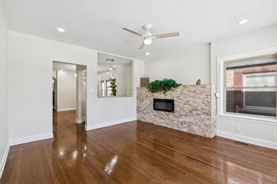 7944 S Blackstone Avenue, Chicago, IL 60619 - #3