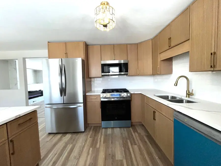 16943 Old Elm Drive, Country Club Hills, IL 60478 - Image #3