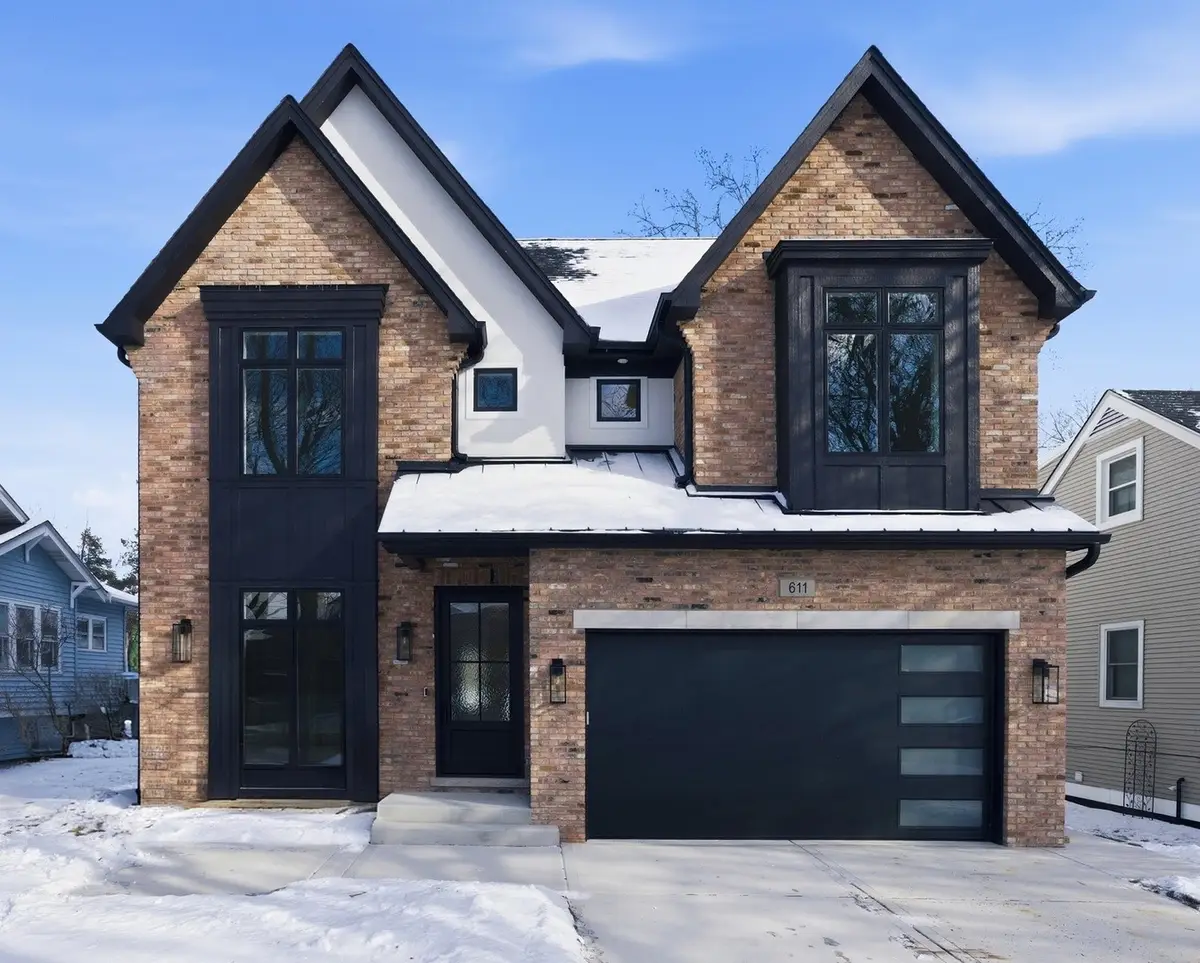 611 S Prospect Avenue, Elmhurst, IL 60126 - Image #1