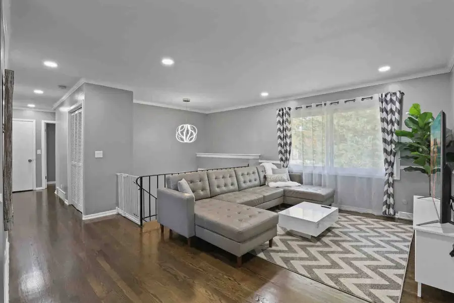 185 Ott Avenue, Glen Ellyn, IL 60137 - Image #3