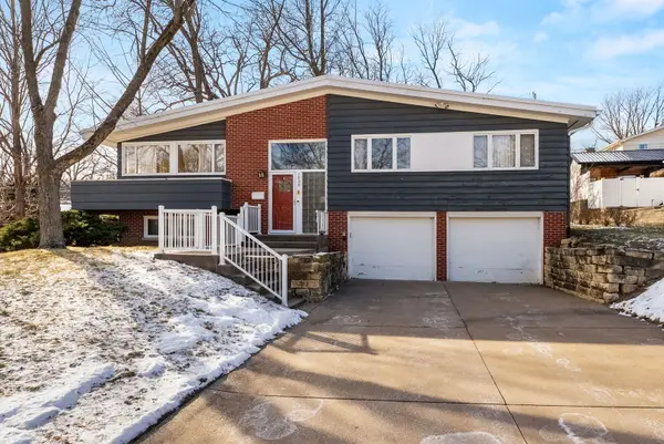 1039 33rd Court, Moline, IL 61265