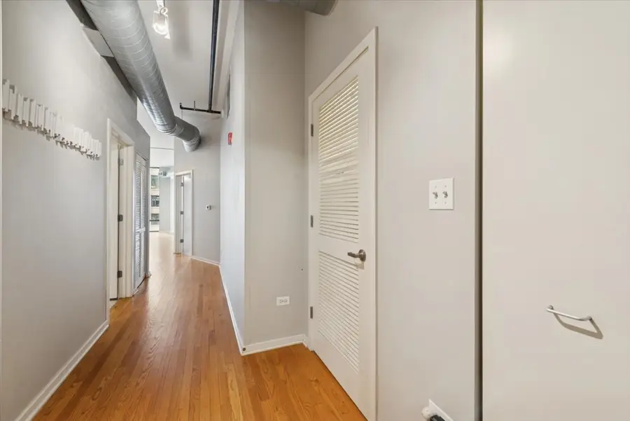 Address Withheld By Seller, Chicago, IL 60605 - Image #3