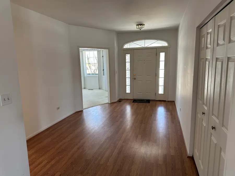 610 Golfers Lane, Bartlett, IL 60103 - Image #2