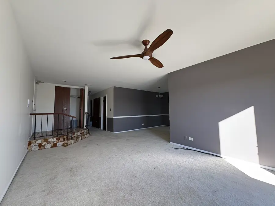 372 Springlake Lane #C, Aurora, IL 60504 - Image #2