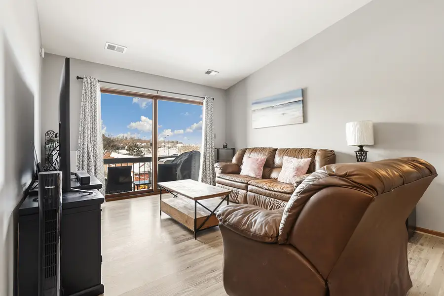 5024 Circle Court #1010, Crestwood, IL 60418 - #3