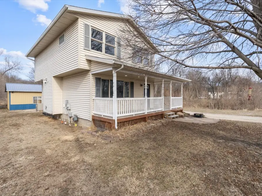 24784 Valley Drive, Pleasant Valley, IA 52767 - Image #3