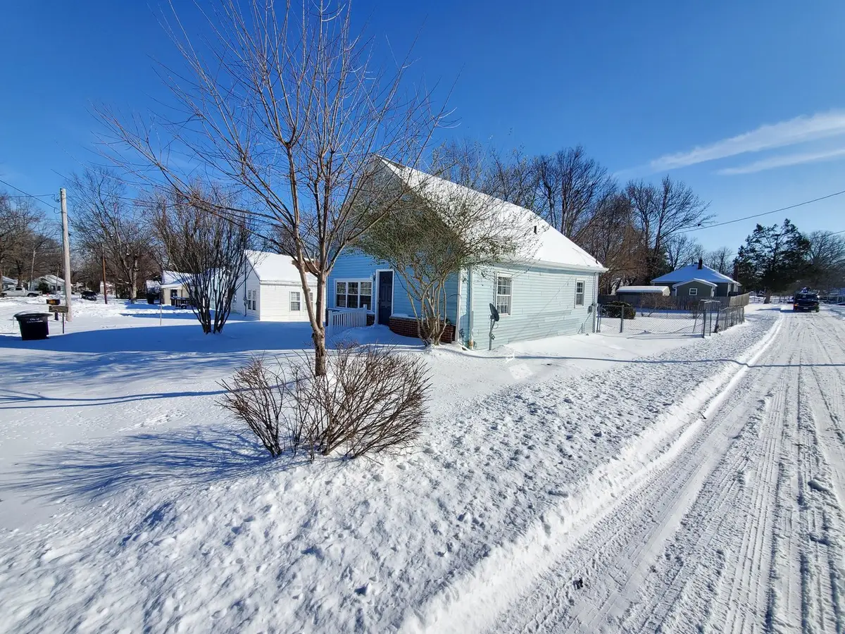 511 W Baird Street, Carbondale, IL 62901 - Image #1