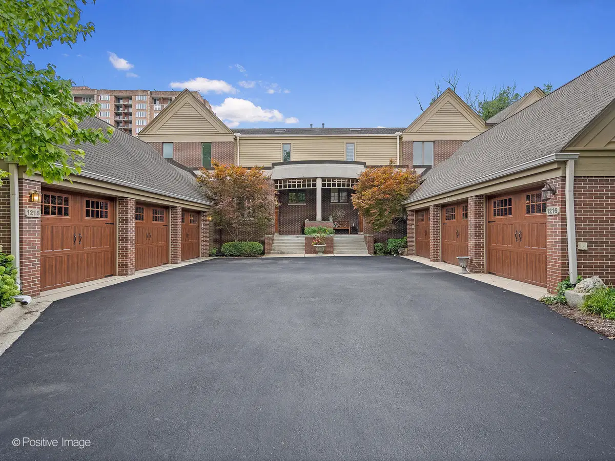 1218 Hawthorne Court, Hinsdale, IL 60521 - #1