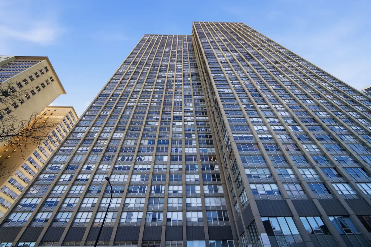 655 W Irving Park Road #2916, Chicago, IL 60613 - Image #1