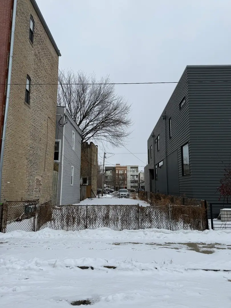 2050 W Superior Street, Chicago, IL 60612 - Image #1